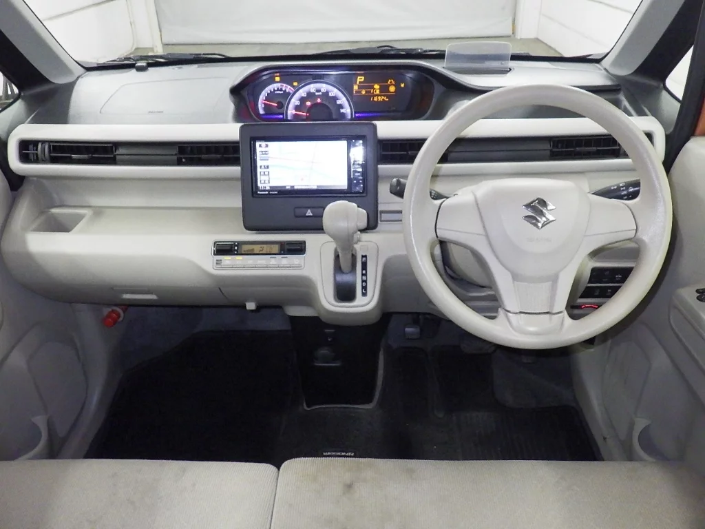 Suzuki Wagon R  с аукциона в Японии