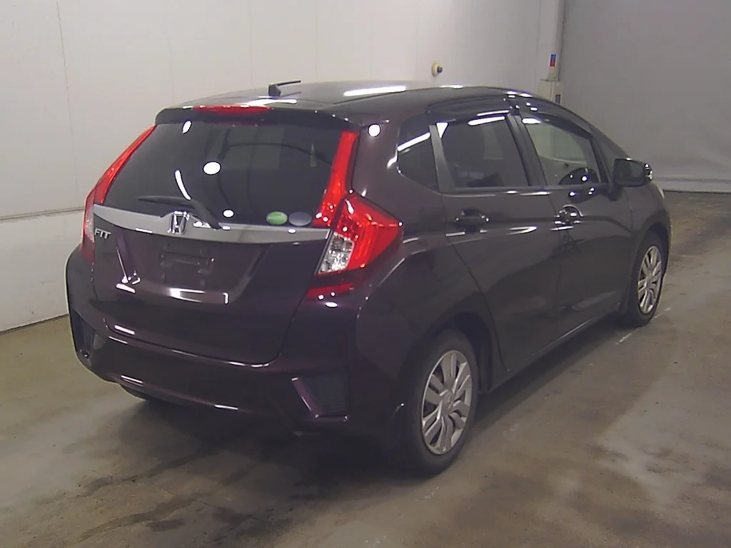Honda Fit  с аукциона в Японии