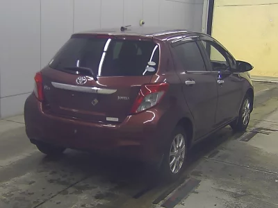 TOYOTA VITZ