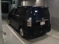 Цена авто Toyota Voxy с аукционов Японии, номер кузова ZRR70W, пробег 93 000, оценка 2