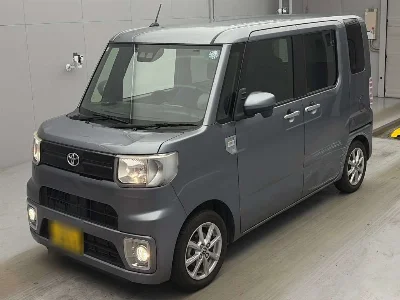 TOYOTA PIXIS MEGA