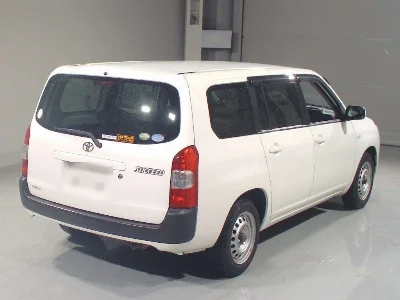 TOYOTA SUCCEED