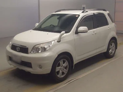 TOYOTA RUSH