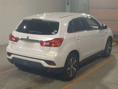 MITSUBISHI RVR