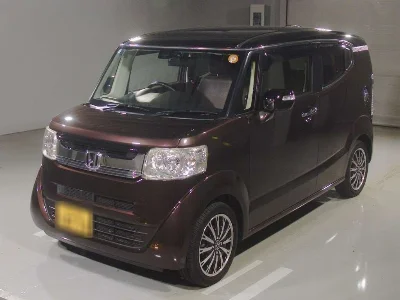 HONDA N BOX SLASH