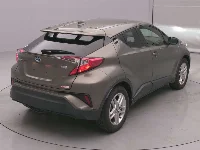 Цена авто Toyota C-HR с аукционов Японии, номер кузова ZYX11, пробег 130 000, оценка 2