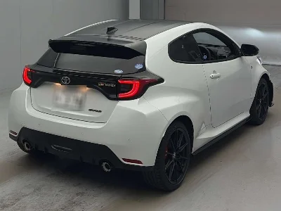 TOYOTA GR YARIS 2