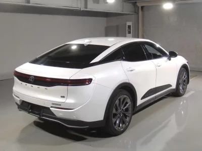 TOYOTA CROWN CROSSOVER