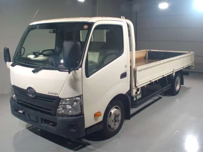 TOYOTA DYNA