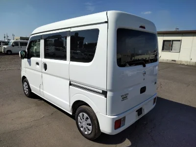NISSAN CLIPPER VAN
