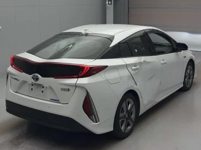 TOYOTA PRIUS PHV