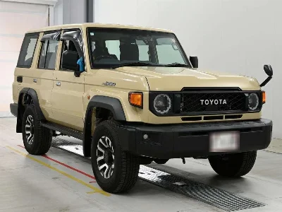 TOYOTA LAND CRUISER