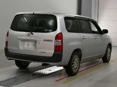 TOYOTA SUCCEED