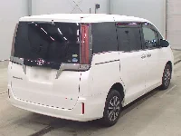 Цена авто Toyota Esquire с аукционов Японии, номер кузова ZRR85G, пробег 82 000, оценка 2