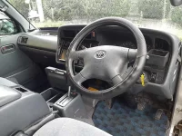 Цена авто Toyota HiAce Van с аукционов Японии, номер кузова RZH112V, пробег 235 000, оценка 2