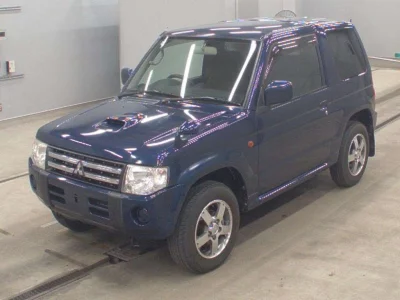 MITSUBISHI PAJERO MINI
