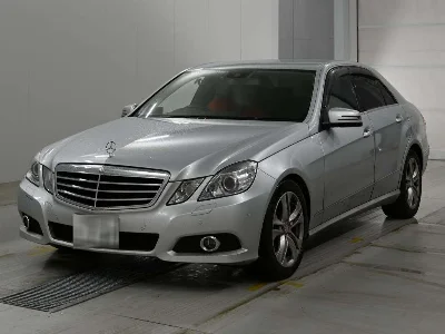 MERCEDES BENZ E CLASS