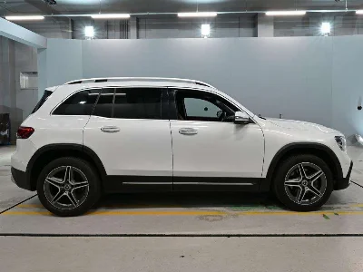 MERCEDES BENZ GLB