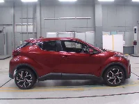 Цена авто Toyota C-HR с аукционов Японии, номер кузова ZYX10, пробег 36 000, оценка 8