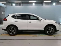 Цена авто Nissan X-Trail с аукционов Японии, номер кузова NT32, пробег 133 000, оценка 8