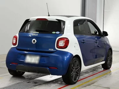 SMART FOURFOUR