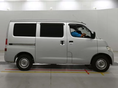 TOYOTA TOWN ACE VAN