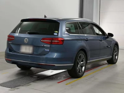 VOLKSWAGEN PASSAT VARIANT