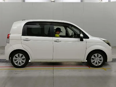 TOYOTA SPADE