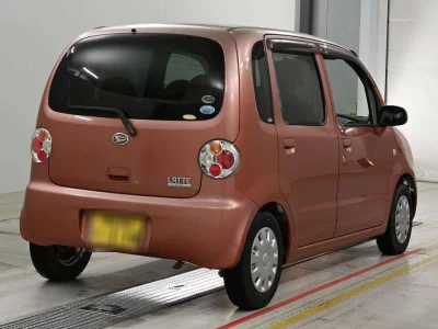 DAIHATSU MOVE LATTE