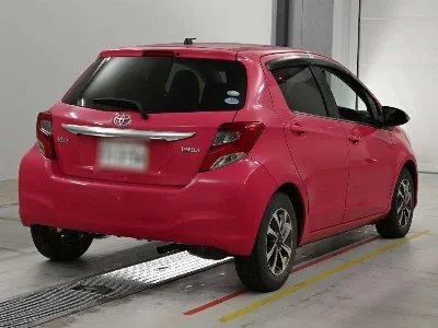 TOYOTA VITZ