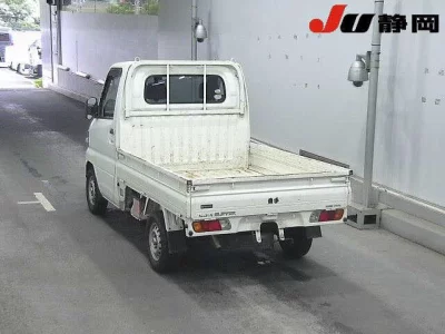 NISSAN CLIPPER TRUCK