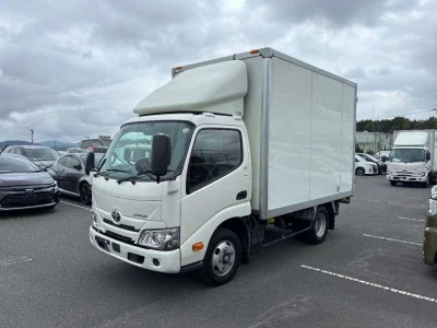 TOYOTA DYNA