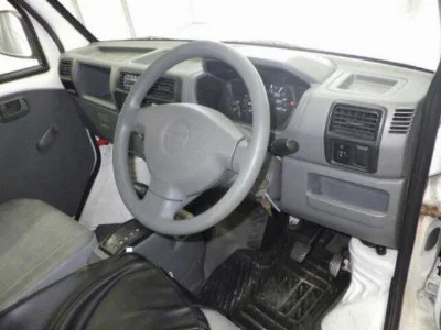 NISSAN CLIPPER TRUCK