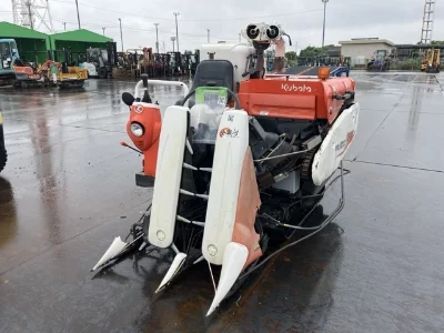 KUBOTA KUBOTA