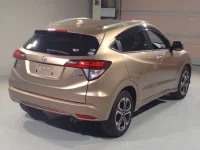 Цена авто Honda Vezel с аукционов Японии, номер кузова RU3, пробег 116 000, оценка 6