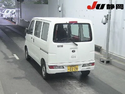 TOYOTA PIXIS VAN