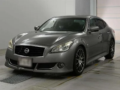 NISSAN FUGA