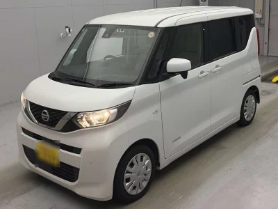 NISSAN ROOX