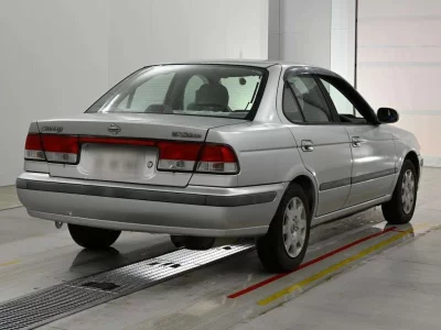 NISSAN SUNNY