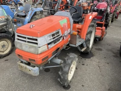 KUBOTA KUBOTA