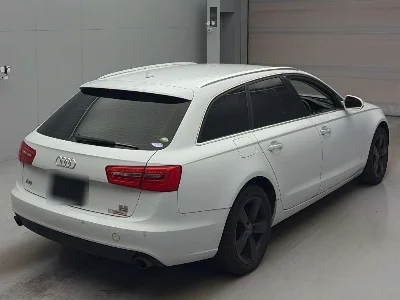 AUDI A6 AVANTE
