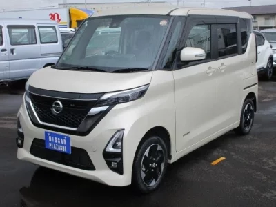 NISSAN ROOX