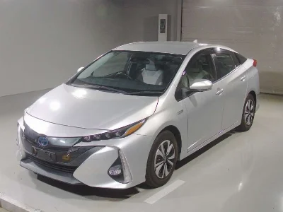 TOYOTA PRIUS PHV