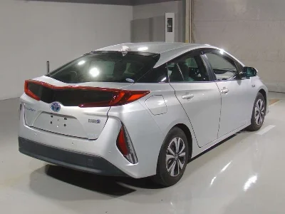 TOYOTA PRIUS PHV