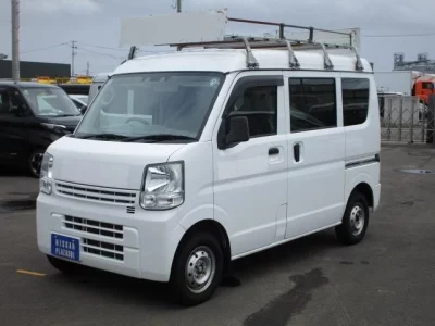 NISSAN CLIPPER VAN