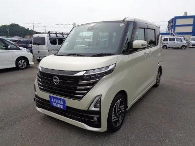 NISSAN ROOX