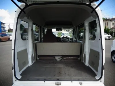 NISSAN CLIPPER VAN