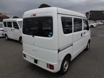 NISSAN CLIPPER VAN