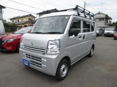 NISSAN CLIPPER VAN