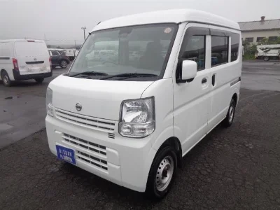 NISSAN CLIPPER VAN